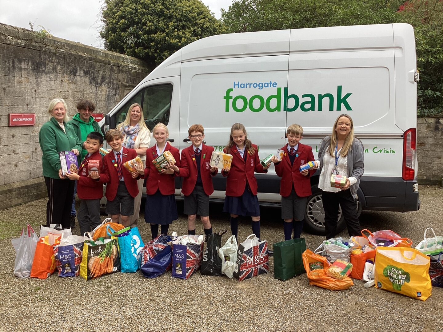 Harvest Festival donations at BGS handed to Harrogate District Foodbank